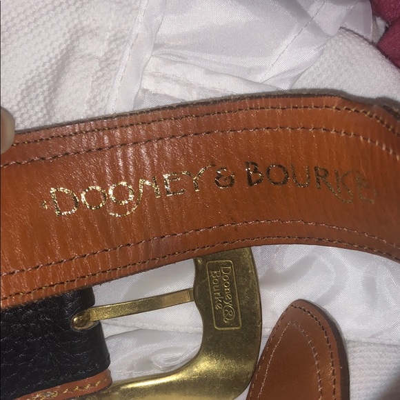 AUTHENTIC Dooney and Bourne Leather Belt